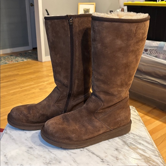 UGG Brown Shearling Lined Boots - Picture 2 of 10